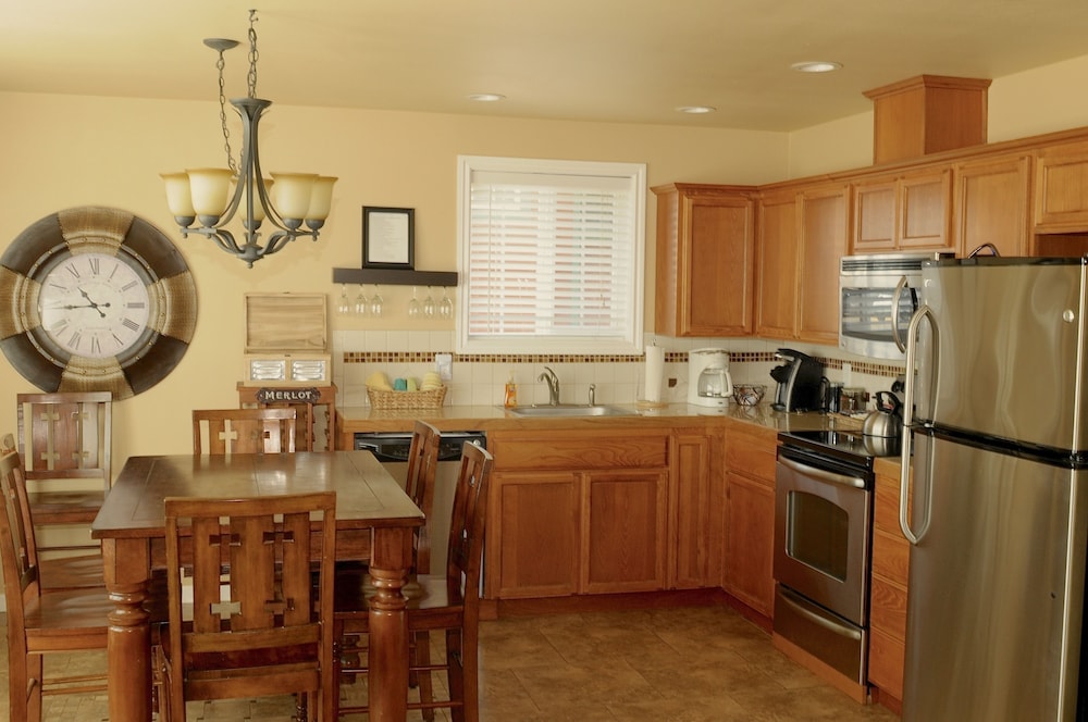 Family Cottage, 2 Bedrooms (Children and Pet friendly) photo 3