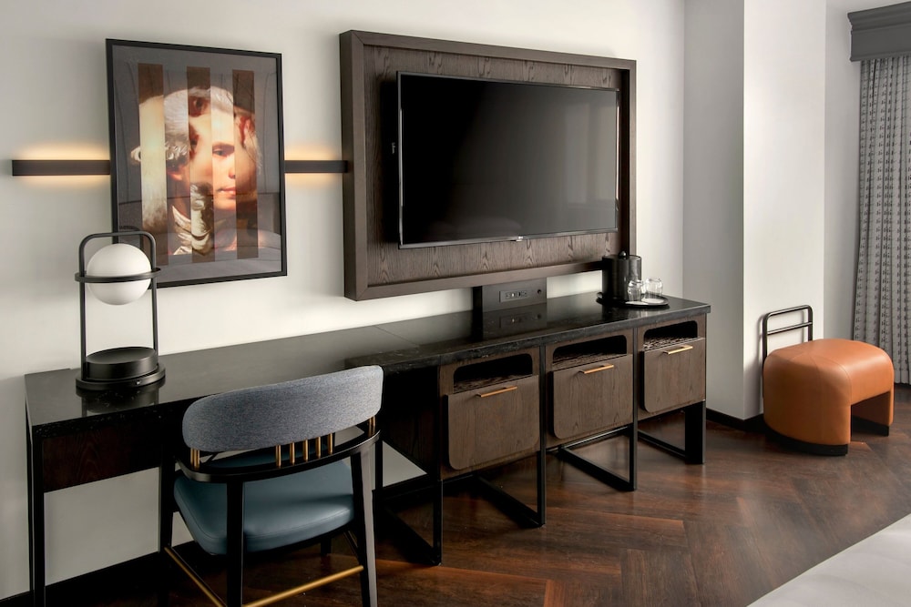 Room, 2 Queen Beds - Photo 3