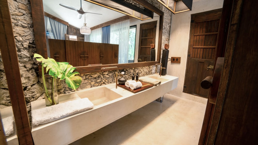 Honeymoon Room, Terrace, Tower photo 3