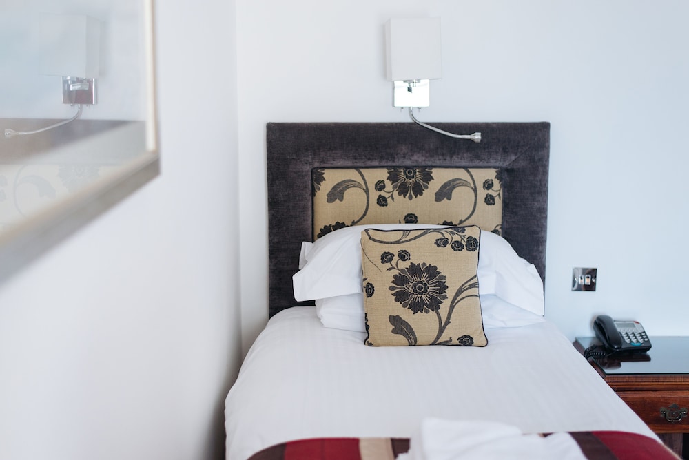 Classic Single Room