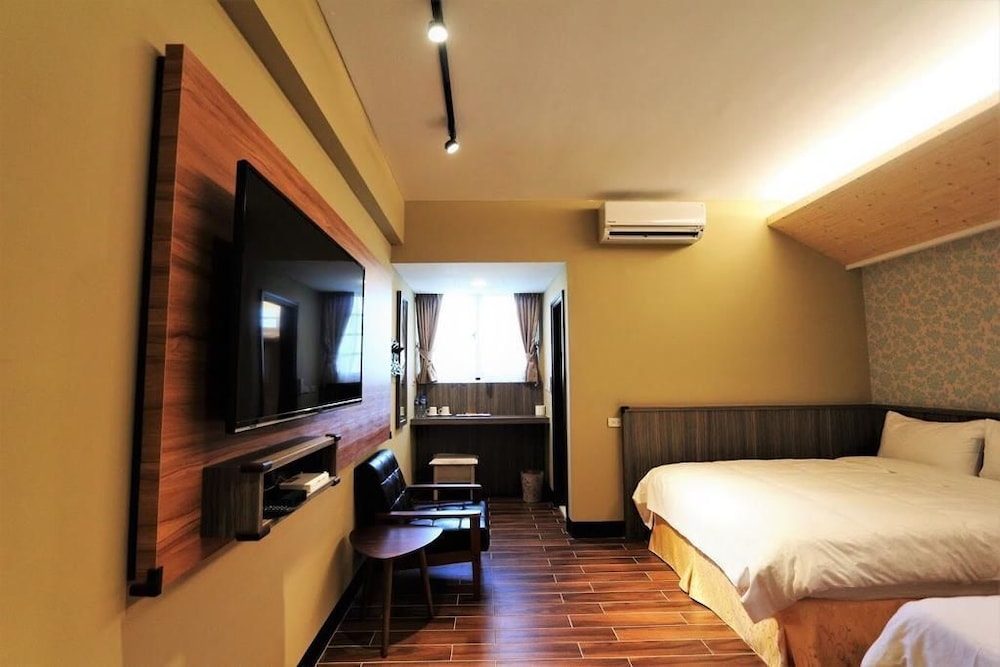 Family Twin Room, 2 Double Beds photo 3