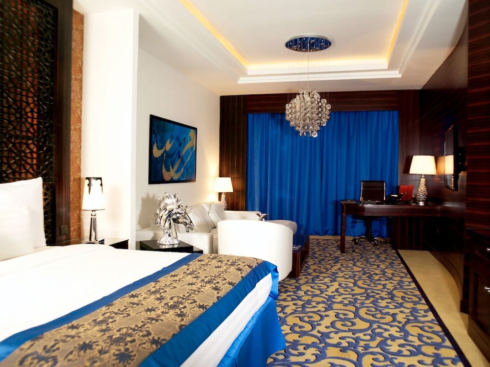 Junior Double Room, 1 King Bed photo 2