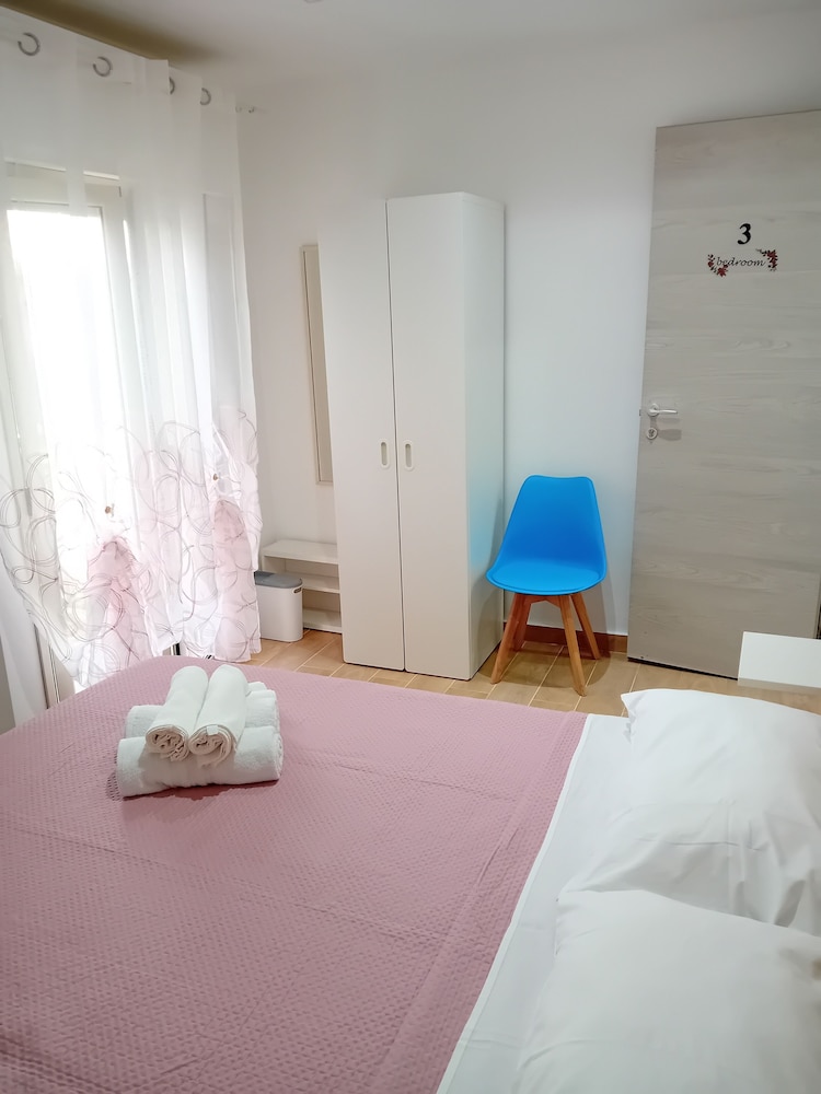 Family Room, City View, Tower photo 1