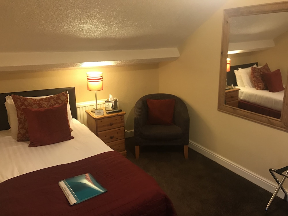 Basic Single Room