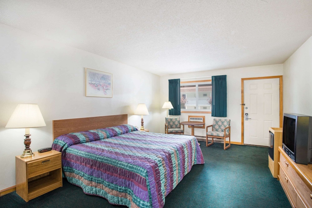 Room, Multiple Beds, Non Smoking photo 1