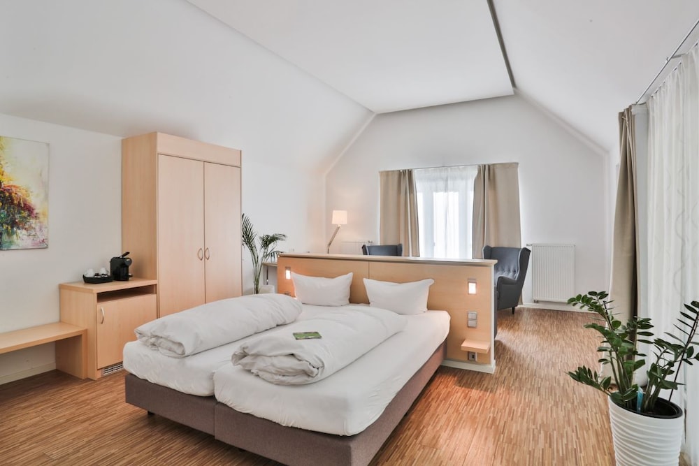 Exclusive Suite, Terrace, Lake View