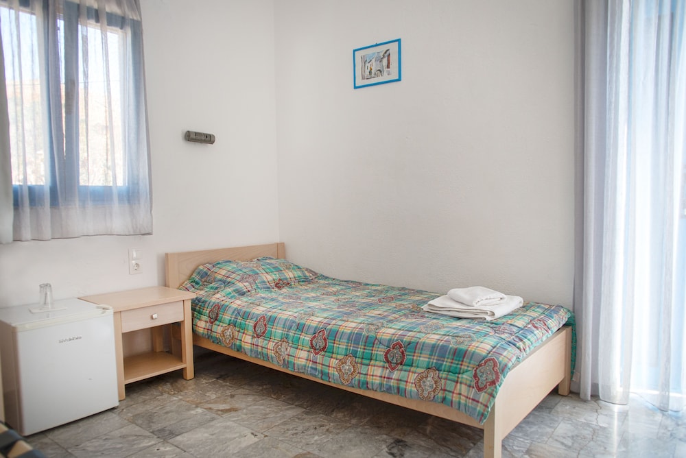 Single Room, Mountain View
