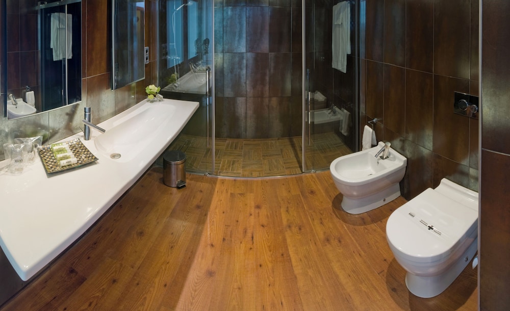 Studio Suite, 1 King Bed, Hot Tub - Photo 4