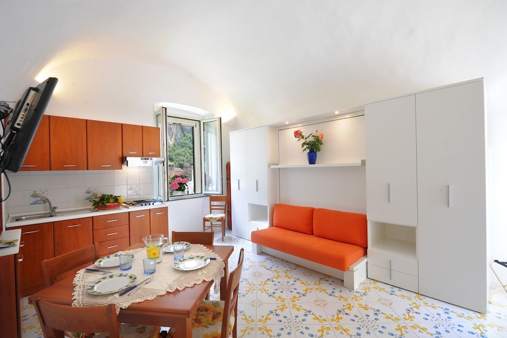Classic Apartment, 1 Bedroom photo 1