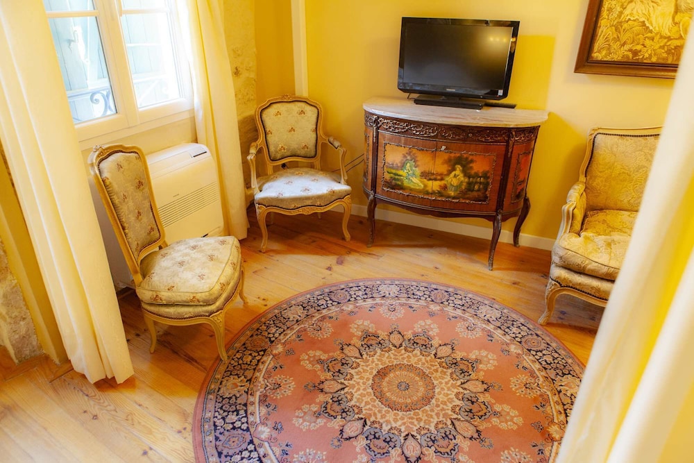 Queen Room - Garden View (Marie-Antoinette) - Photo 3