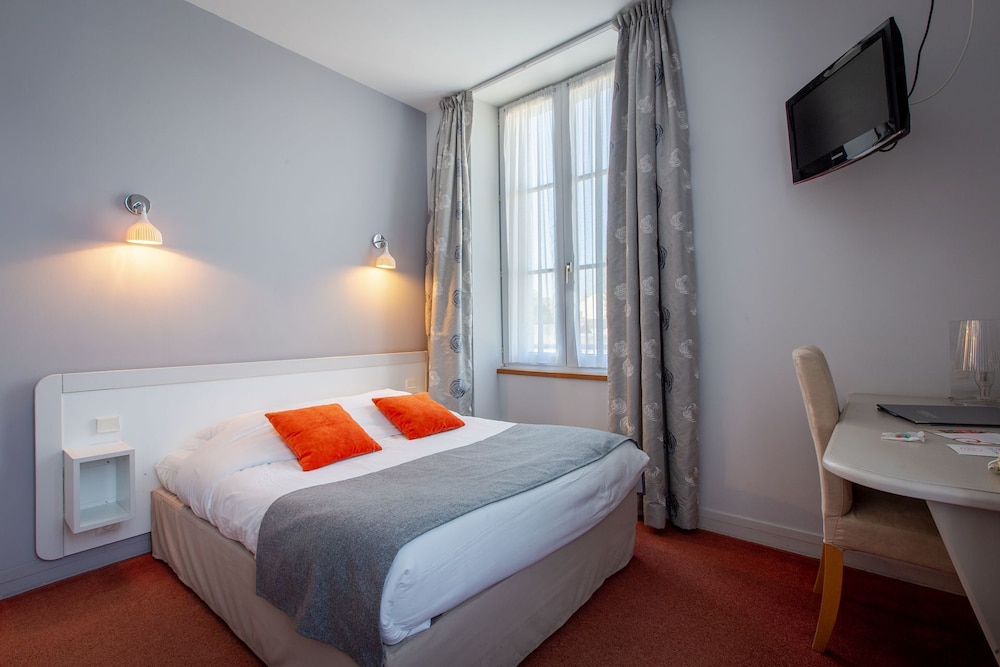 Standard Double Room photo 3