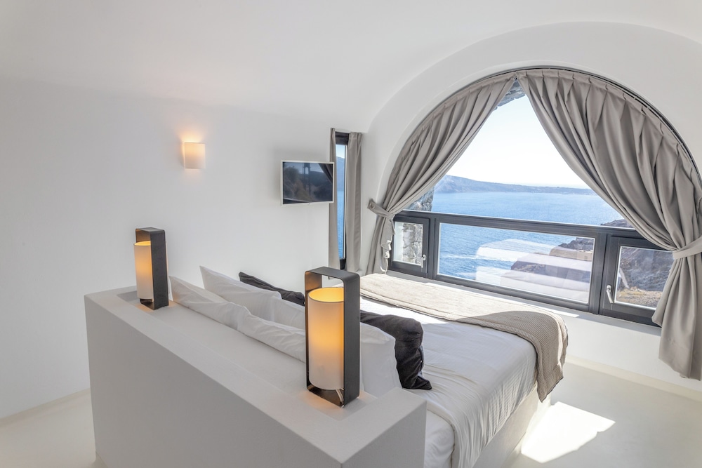 Deluxe Room Private Pool Partial Sea View