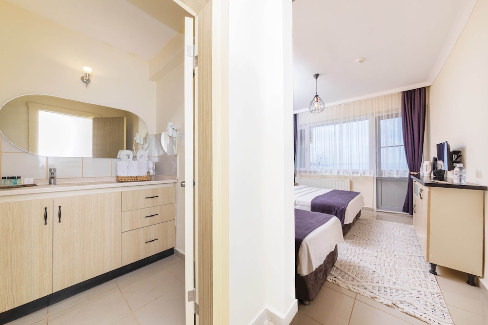Kiraz Otel, Uc Kisilik Oda photo 3