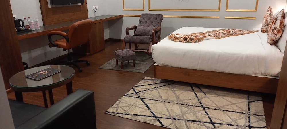 Comfort Suite photo 2