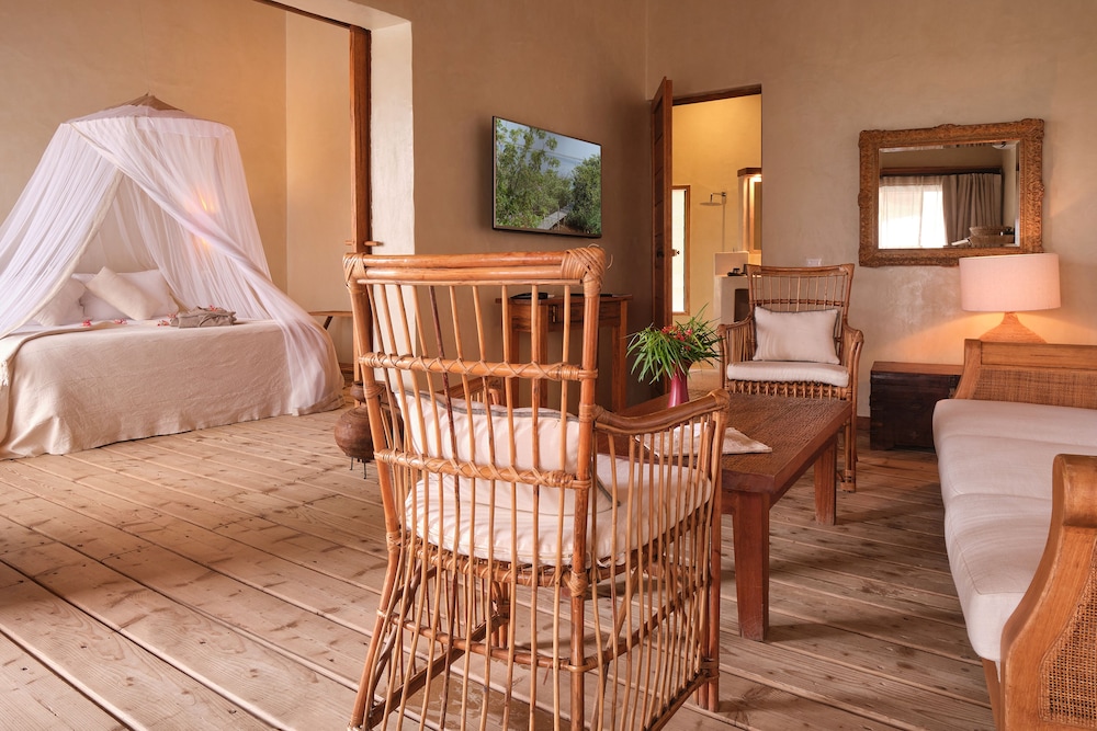 Comfort Suite photo 2