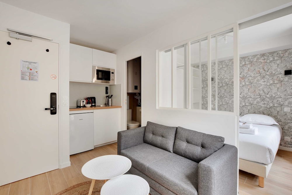 Comfort Apartment (102)