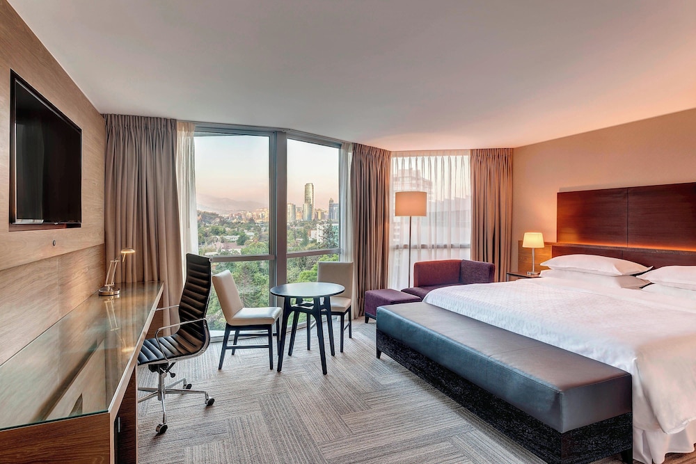 Superior Room, 1 King Bed (View) - Photo 1
