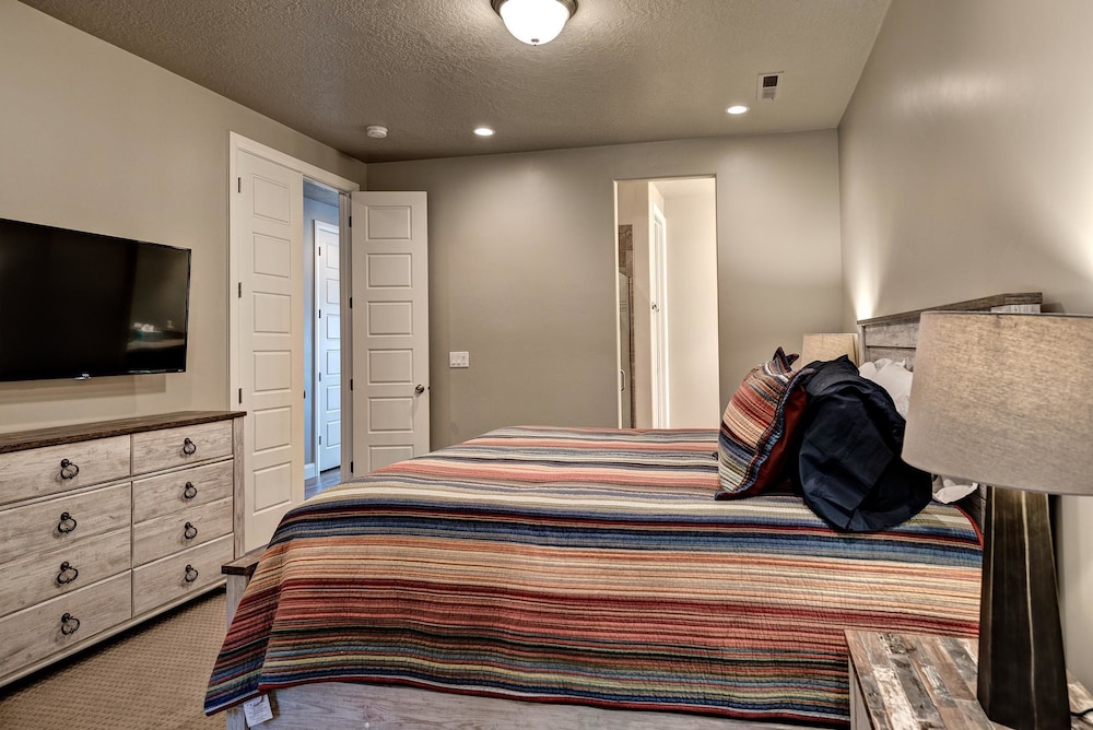 House, Multiple Beds (Desert Escape) photo 1