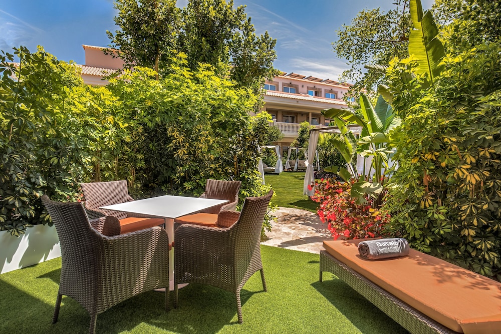 Standard Room, Garden View (2 adults + 1 child)