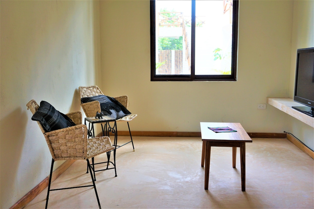 Luxury Villa - Photo 7