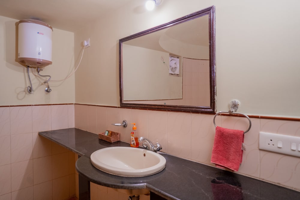 Economy Rooms with Forest View - Photo 5