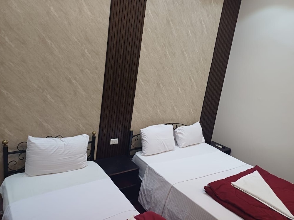 Deluxe Twin Room, 2 Twin Beds, City View - Photo 12