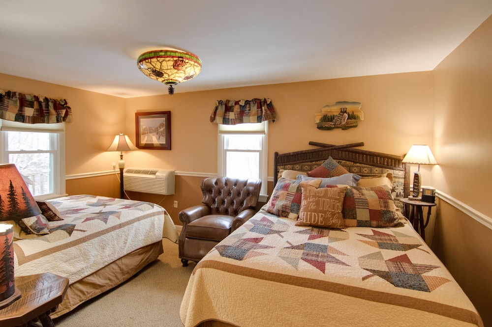 Traditional Room, 2 Queen Beds