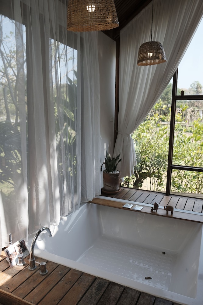Baan Rim Bueng - Photo 4