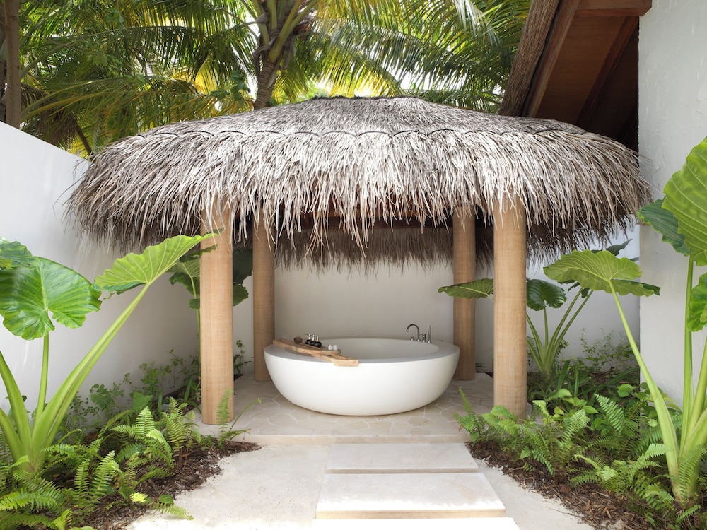 Sunset Beach Villa with Private Pool photo 3