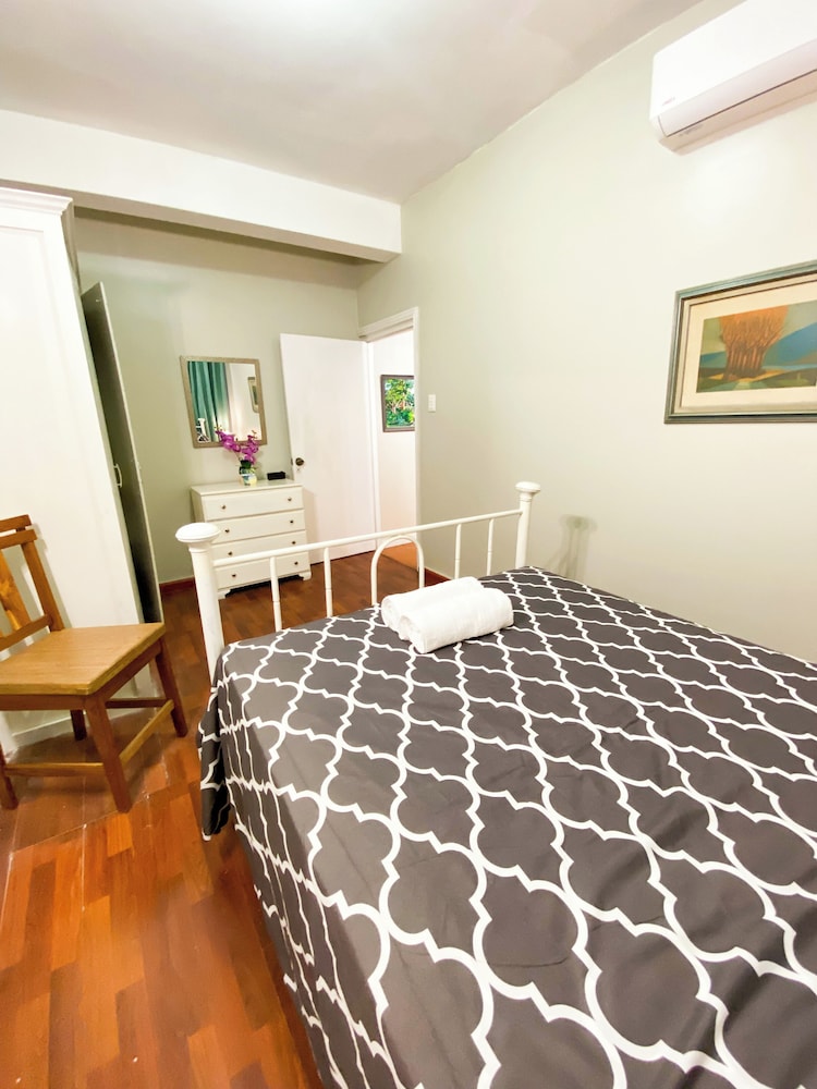 Condo, 2 Bedrooms photo 2