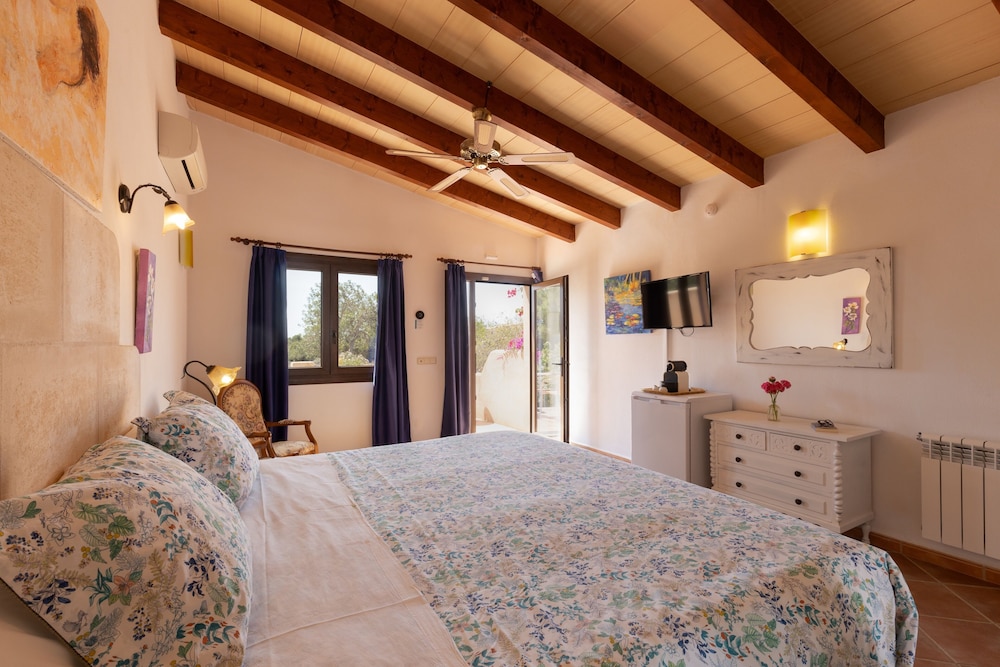 Mestral studio with terrace and garden view photo 2