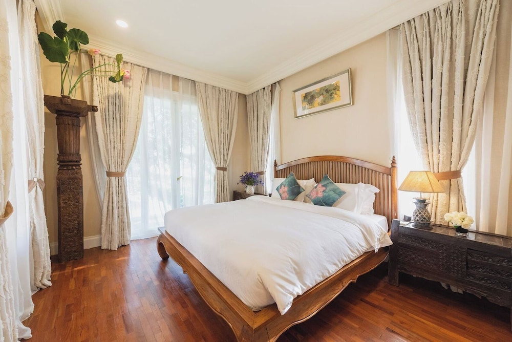 Deluxe Villa, Garden View