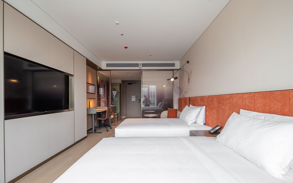 Standard Quadruple Room, 1 Double Bed with Sofa bed, Balcony photo 1