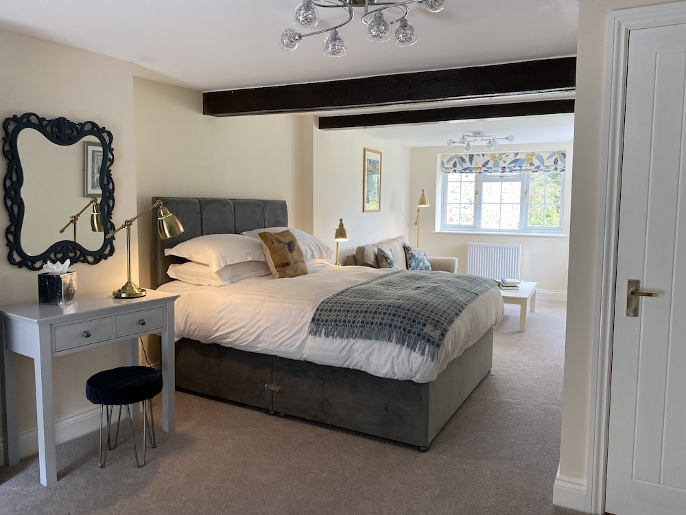 Family Cottage, Ensuite photo 2