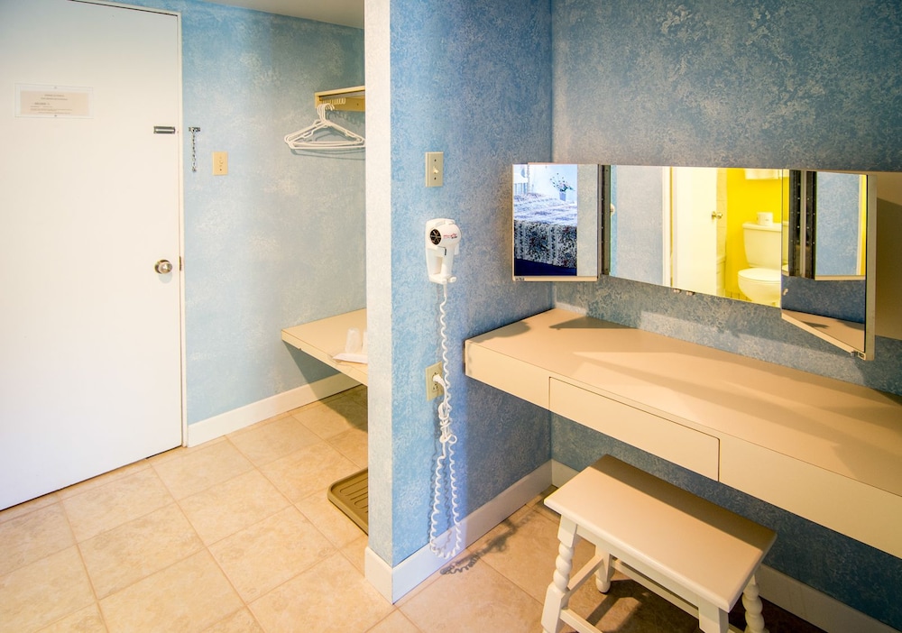 Standard Room, Multiple Beds (Moderne)