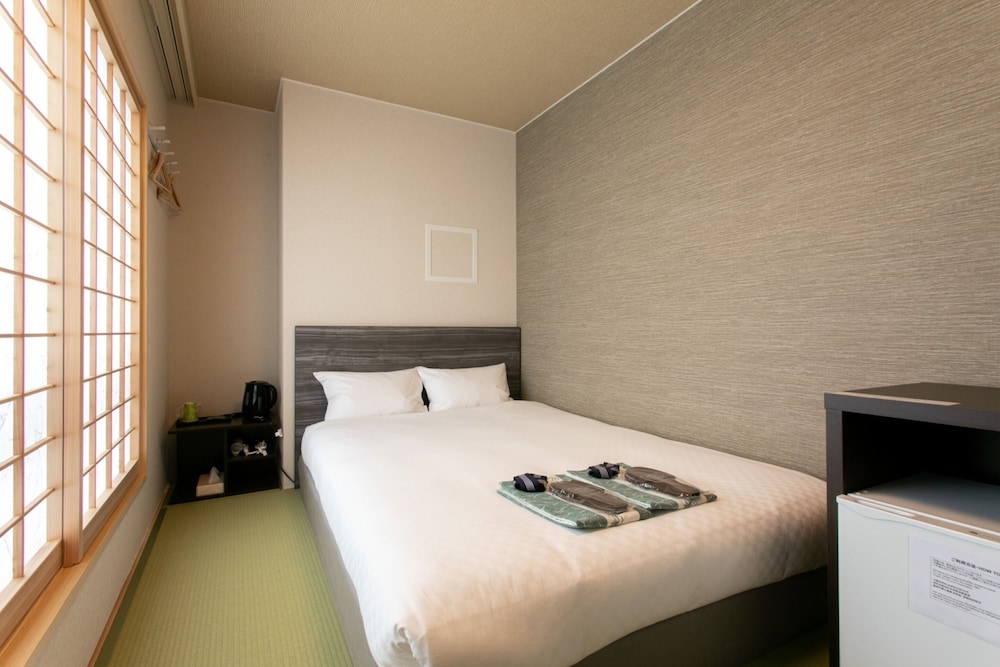 Japanese and Western double room,1 double bed photo 1