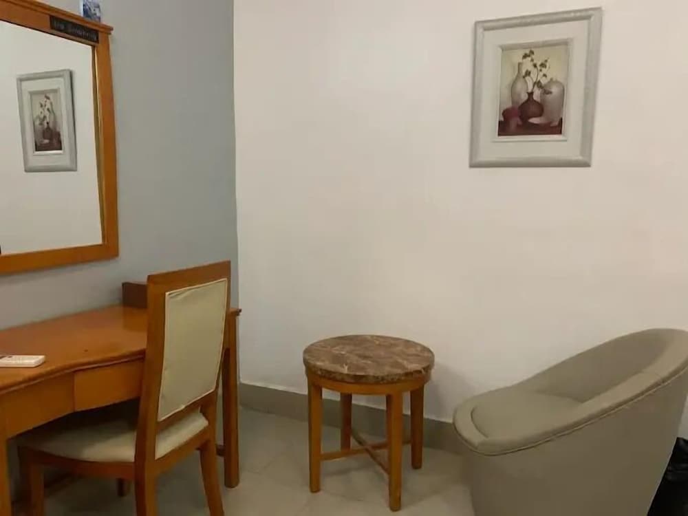 Deluxe Room, Balcony, City View photo 3
