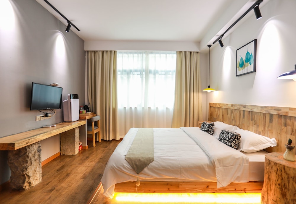 Deluxe Double Room photo 2