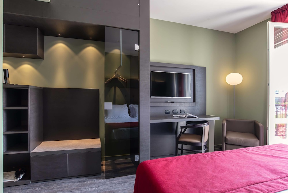 Executive Double Room Single Use, Balcony photo 2
