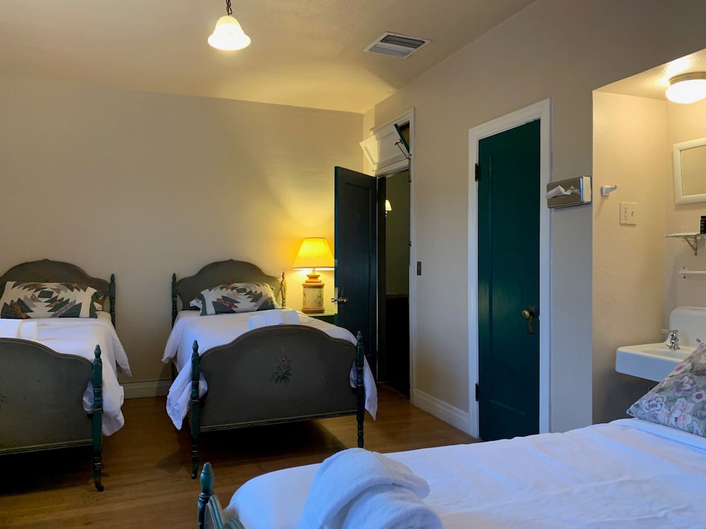 Triple Room photo 3