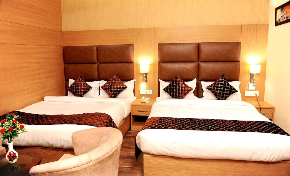 Family Room, Multiple Beds - Photo 1