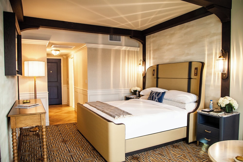 Superior Room, 1 King Bed, Accessible