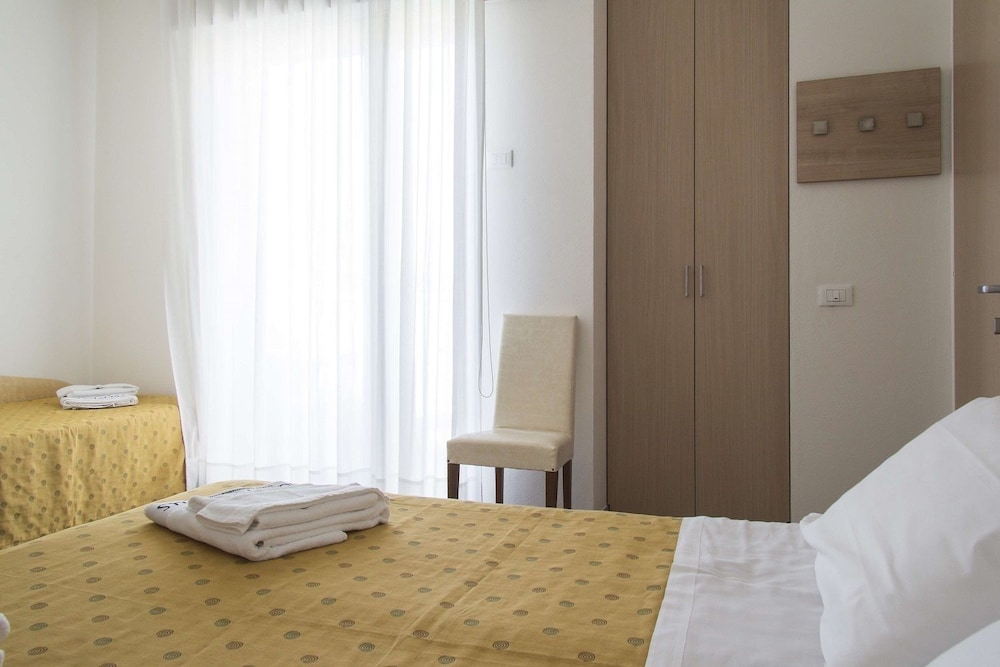 Superior Triple Room photo 1