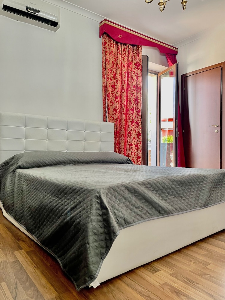 Standard Studio, 1 Double Bed photo 1