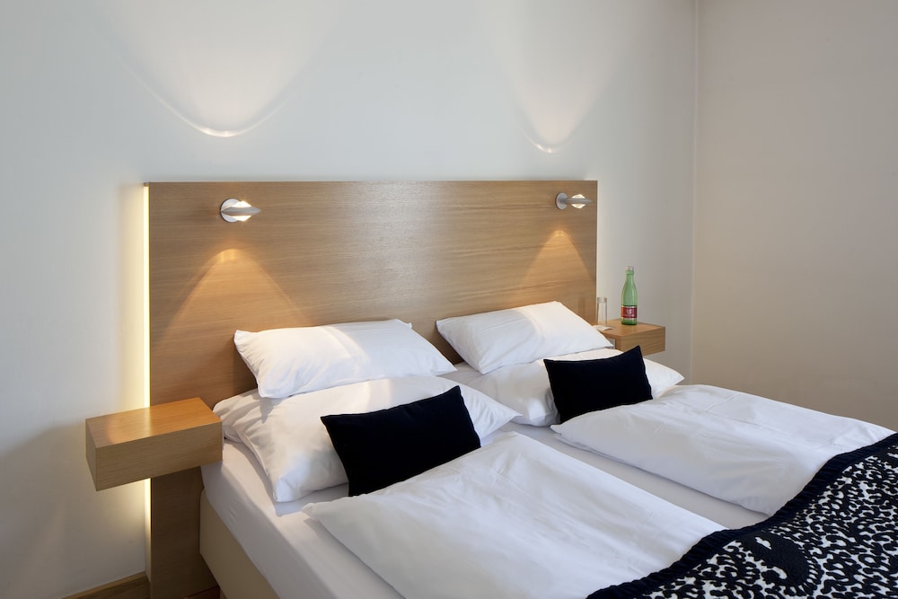 Junior Quadruple Room photo 2