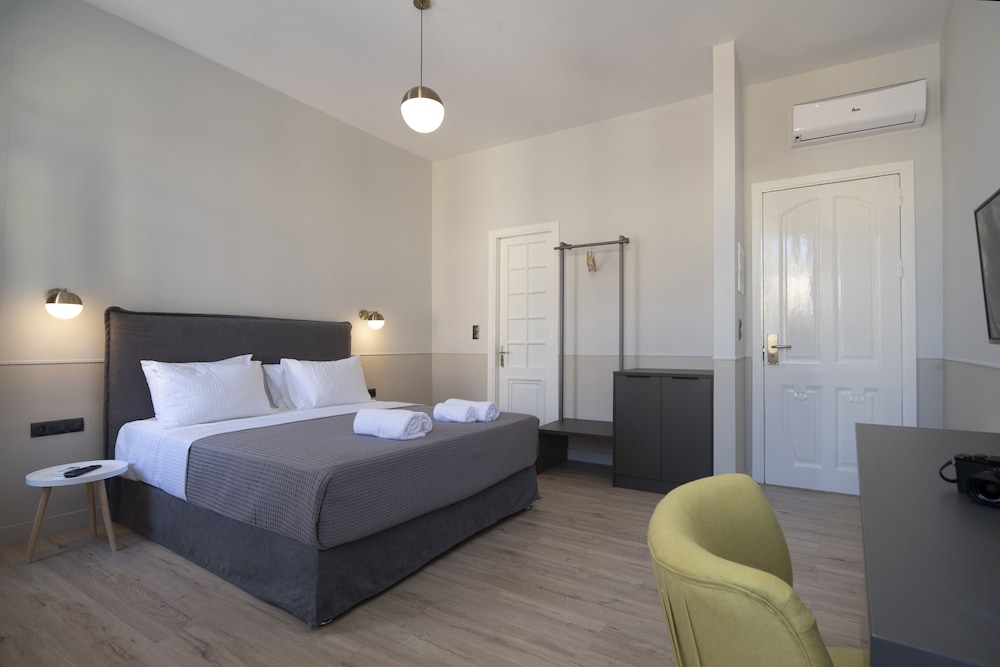 Arch Suite with Partial Acropolis View