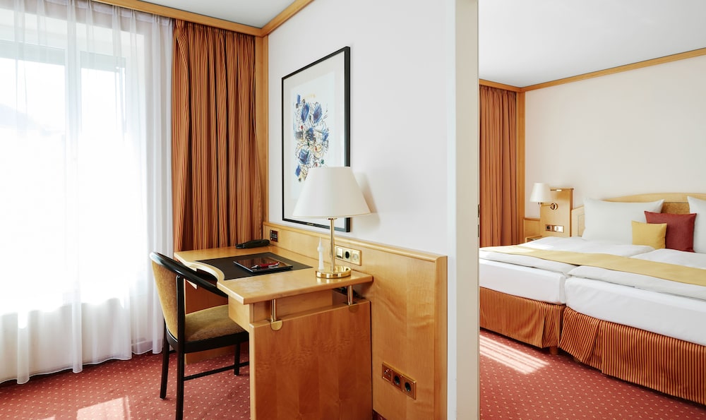 Superior Double Room (Separate Living Room) photo 1