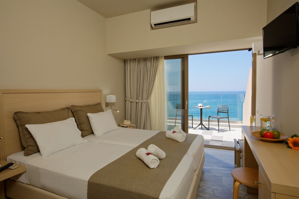 Superior Studio, Sea View