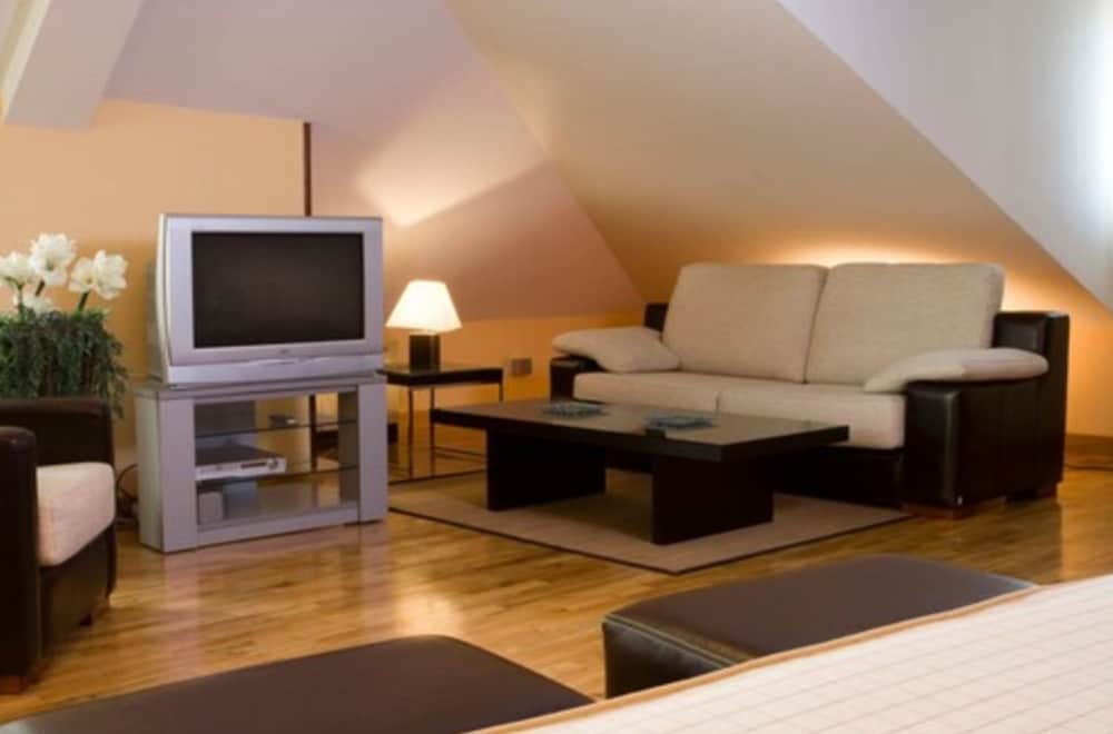 Superior Double Room (Deluxe) - Photo 2