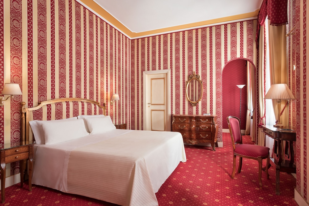Deluxe Room - Photo 3